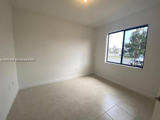 575 NE 208th Ter # 575, Miami FL 33179 — 3