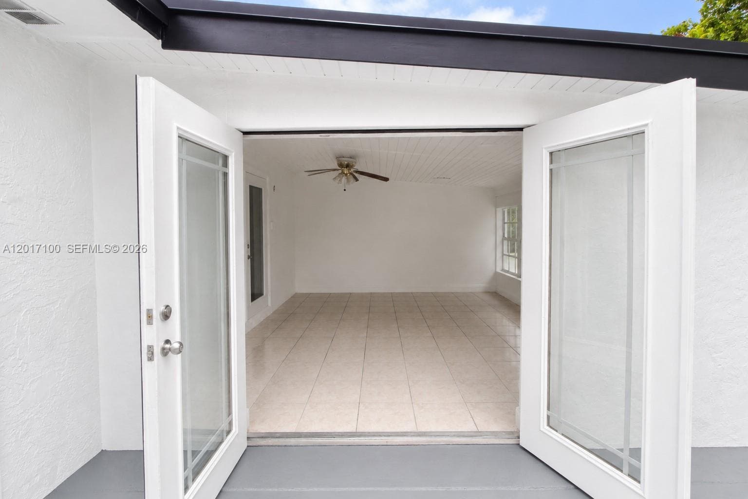 19050 SW 125th Ave, Miami FL 33177 — 22