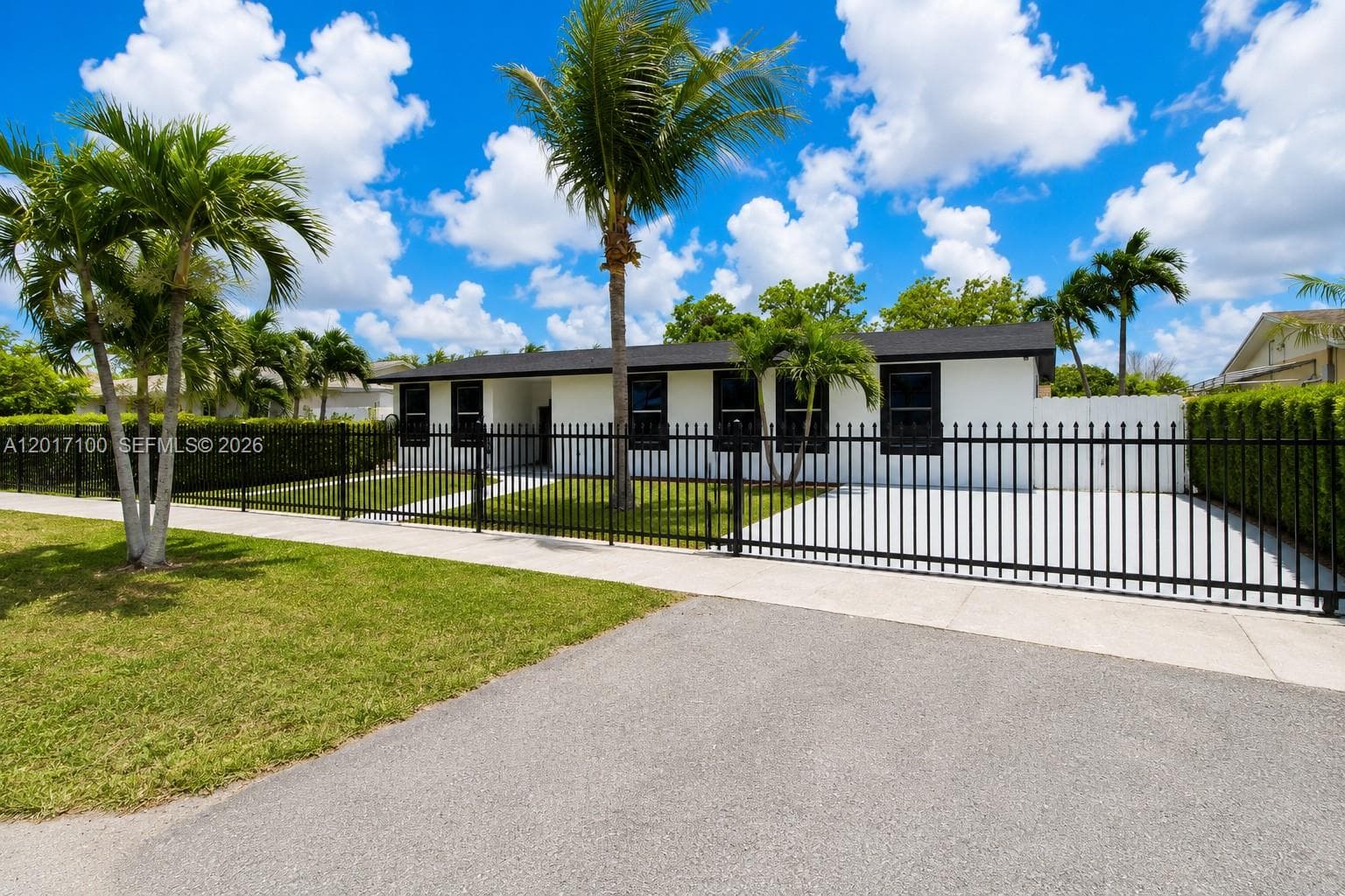 19050 SW 125th Ave, Miami FL 33177 — 3