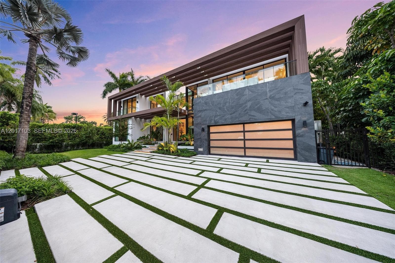 2520 Shelter Ave, Miami Beach FL 33140 — 47