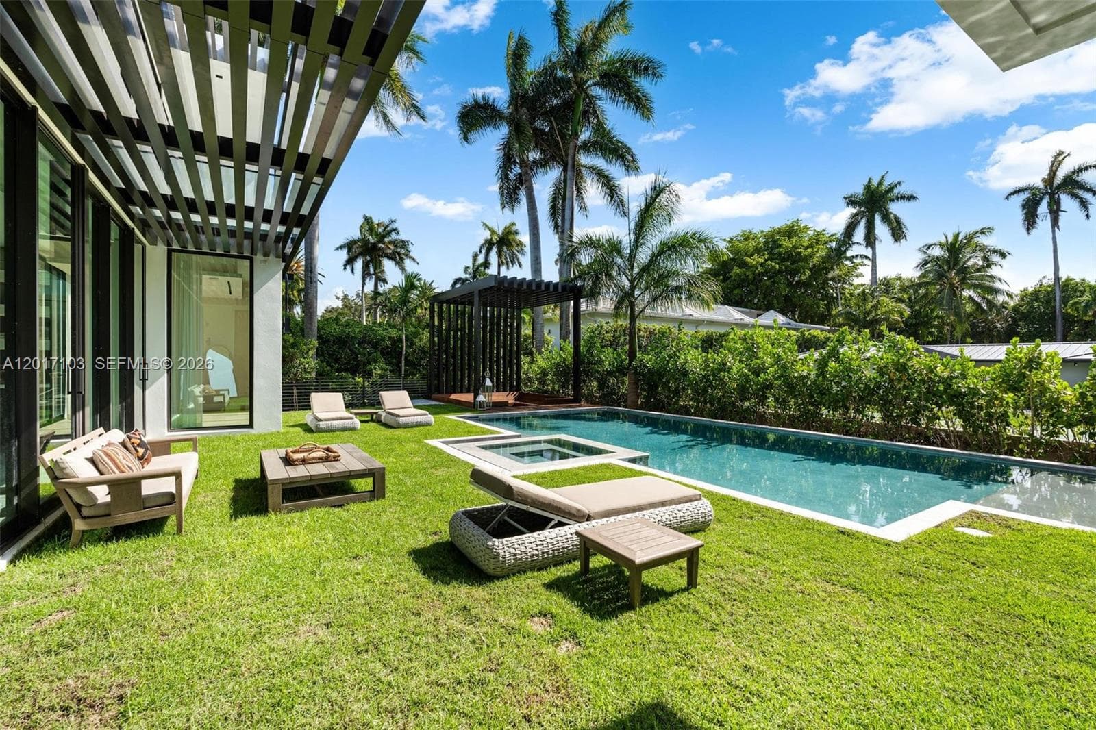 2520 Shelter Ave, Miami Beach FL 33140 — 15