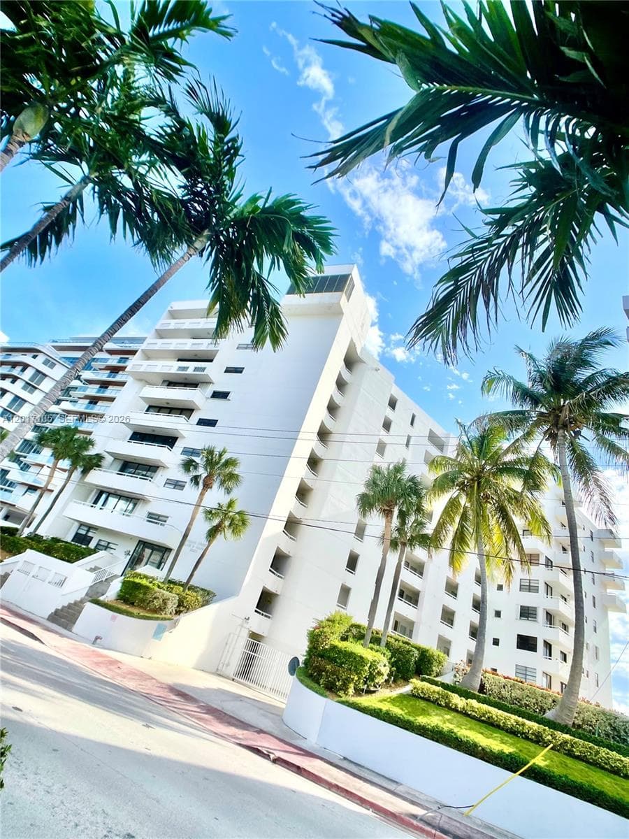 6820 Indian Creek Dr # 9C, Miami Beach FL 33141 — 26