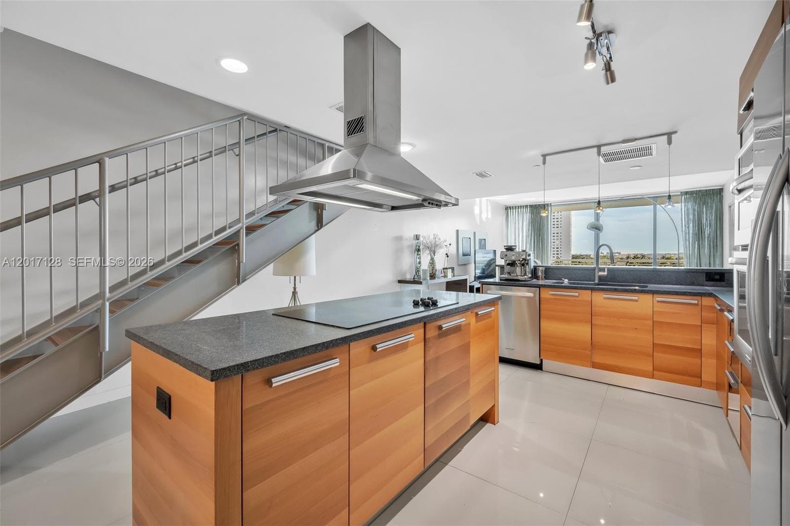 2950 NE 188th St # 403, Aventura FL 33180 — 12
