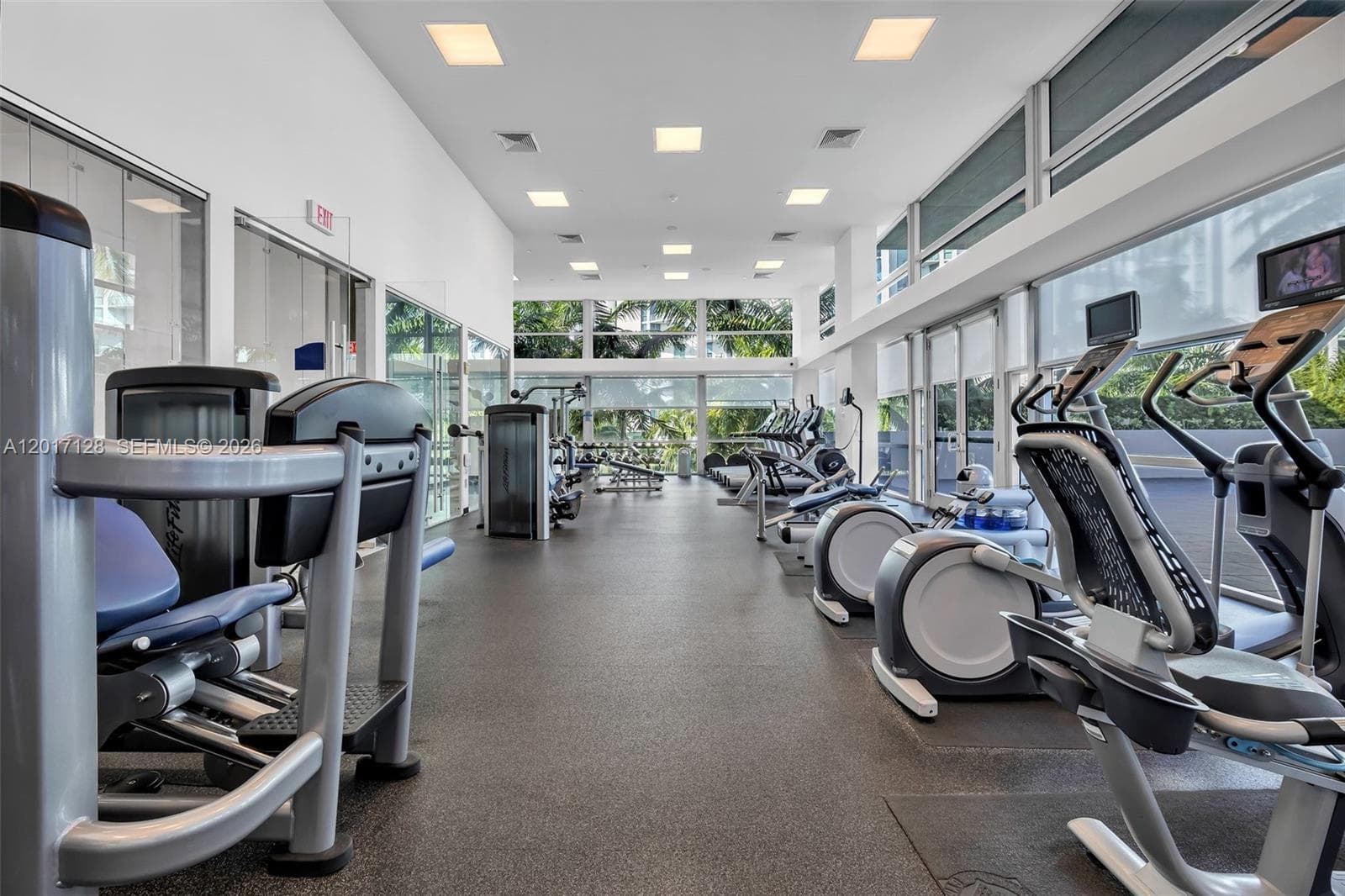 2950 NE 188th St # 403, Aventura FL 33180 — 26