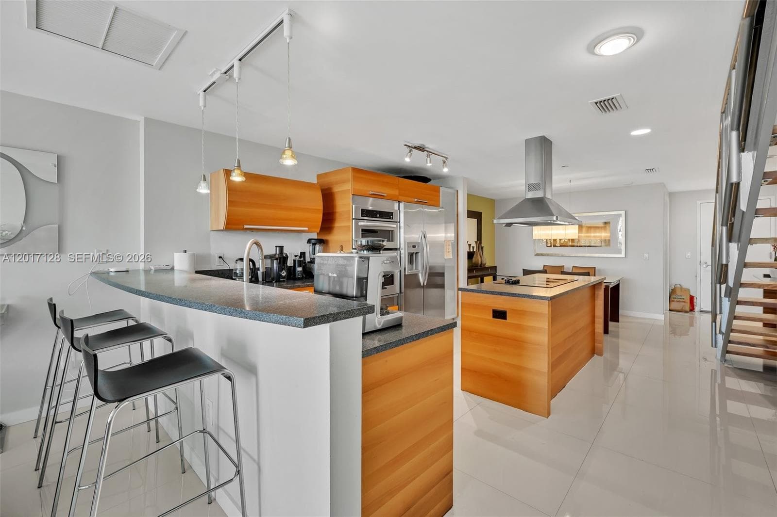 2950 NE 188th St # 403, Aventura FL 33180 — 7