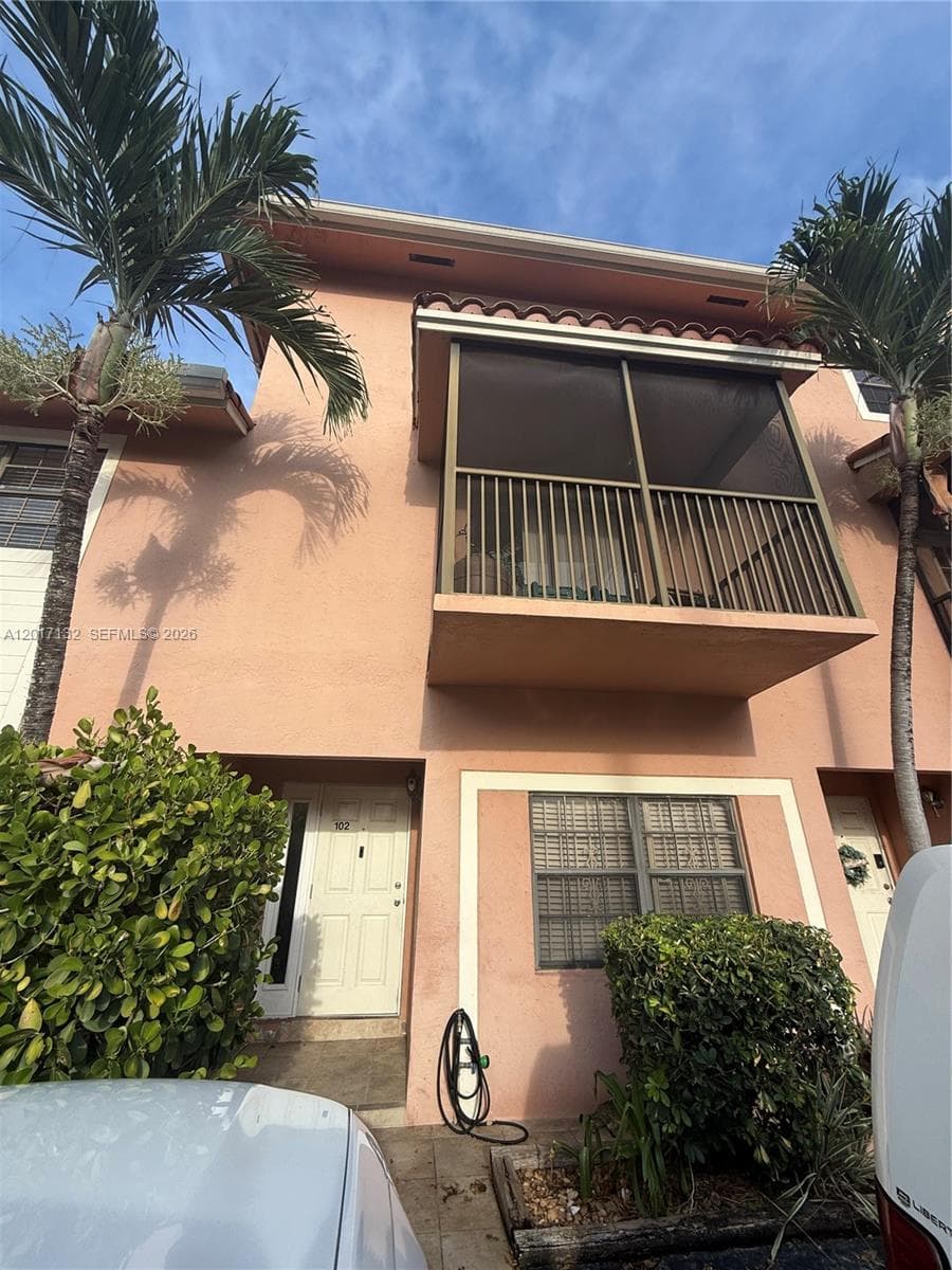 9902 Hammocks Blvd # 60, Miami FL 33196 — 1