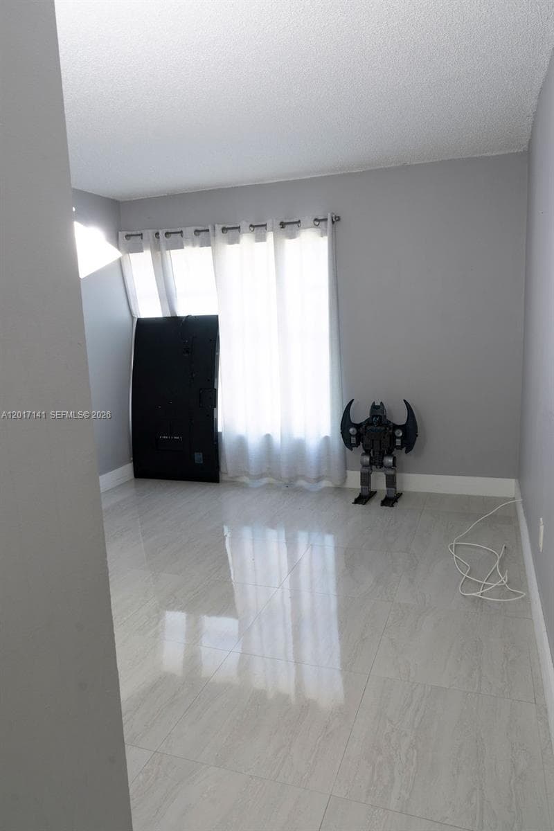 13850 SW 62nd St # 303, Miami FL 33183 — 12
