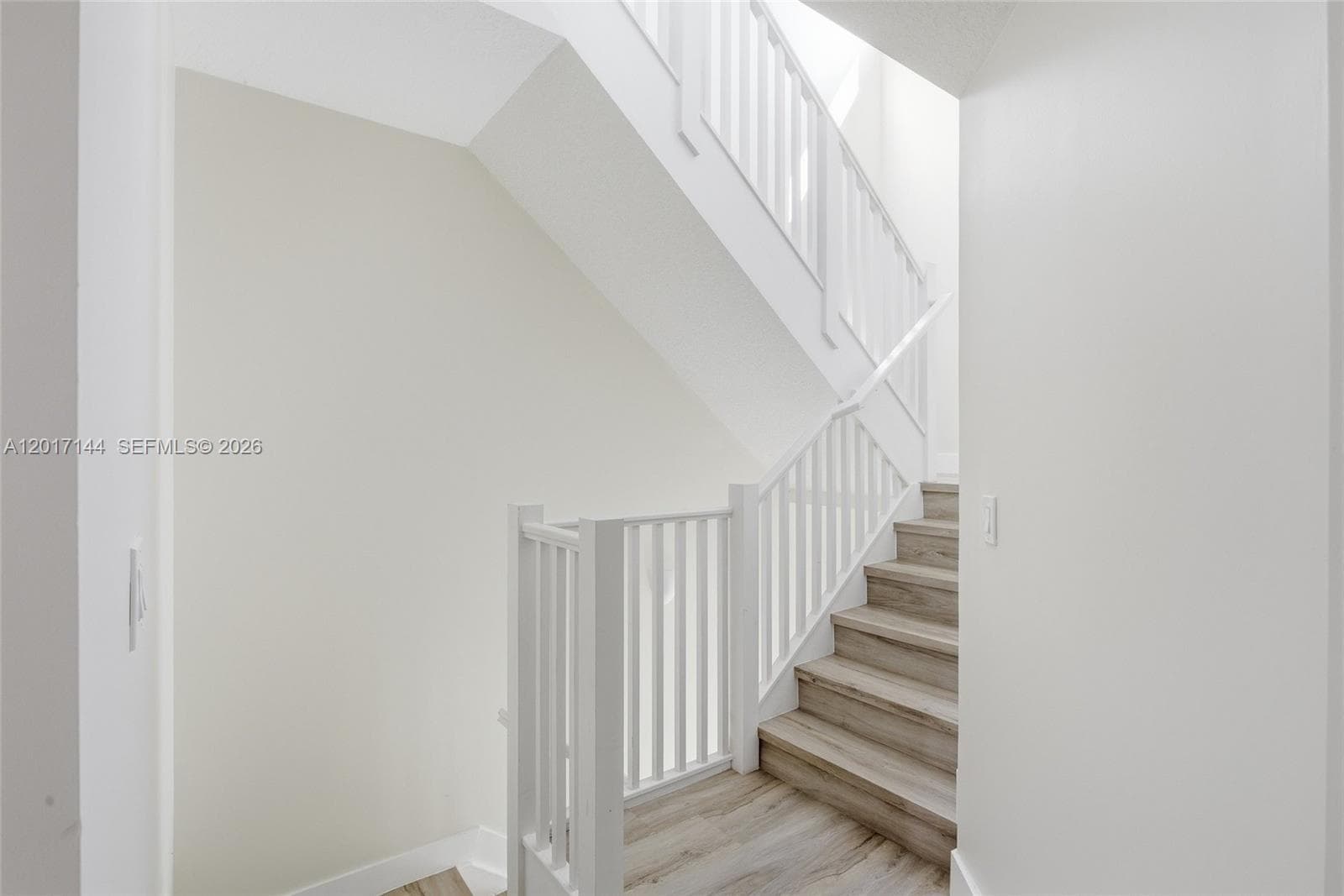 4426 83rd Pkwy, Doral FL 33166 — 13