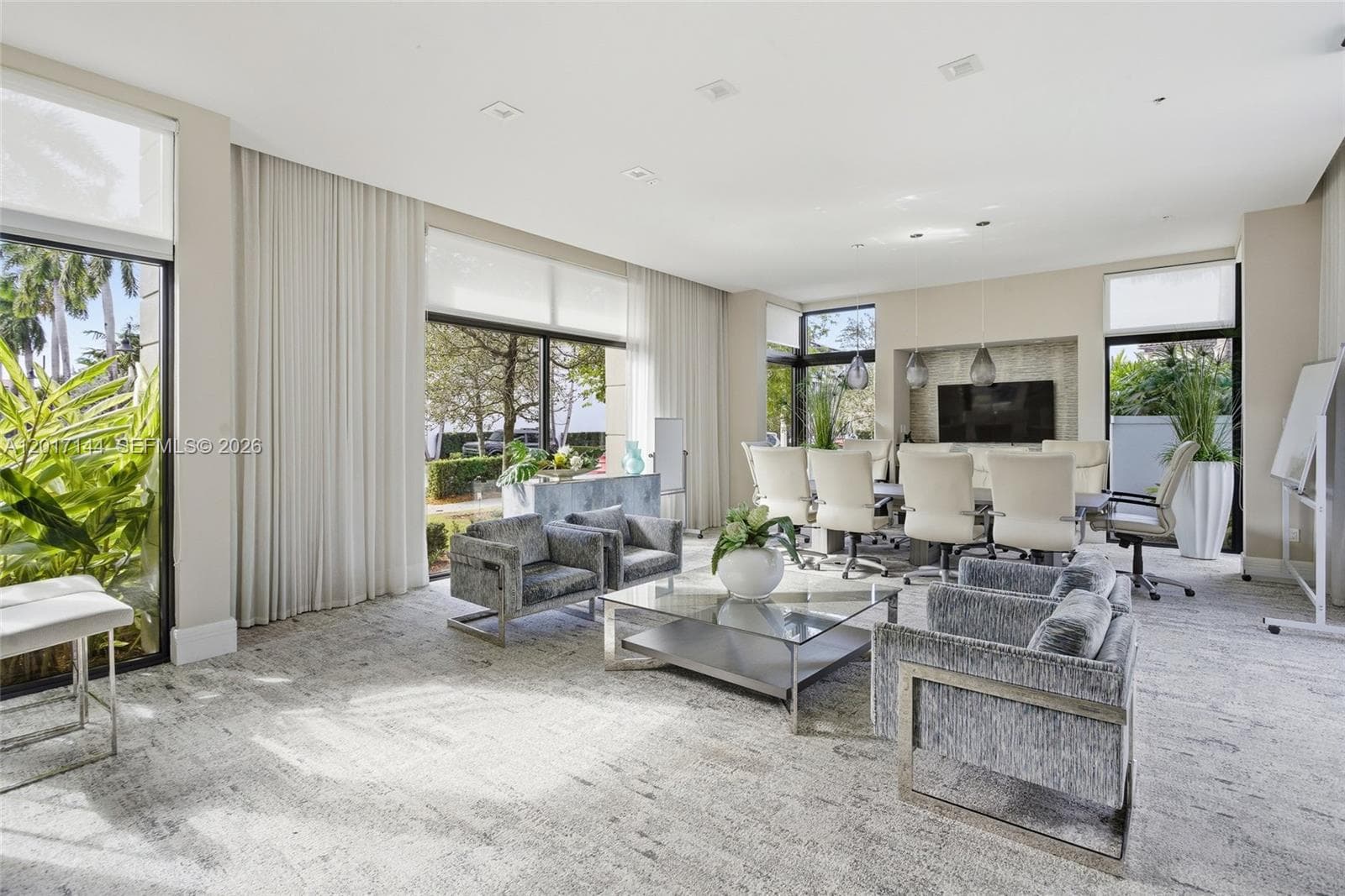 4426 83rd Pkwy, Doral FL 33166 — 36