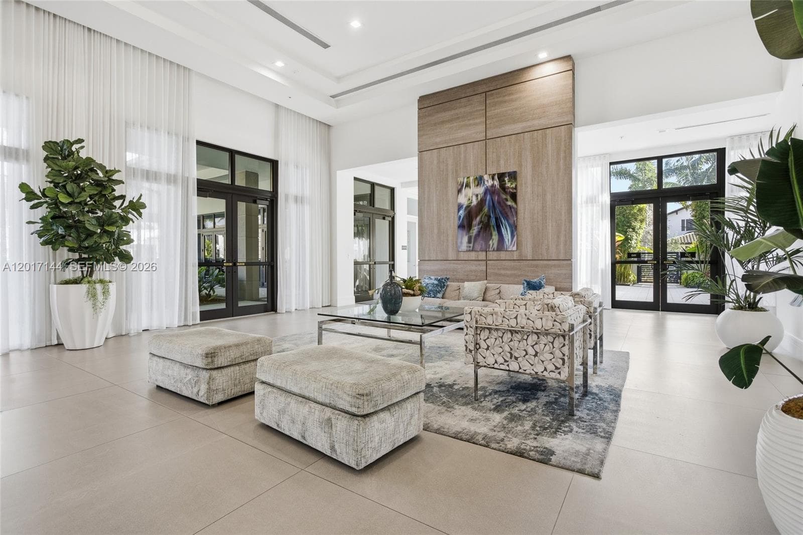 4426 83rd Pkwy, Doral FL 33166 — 33