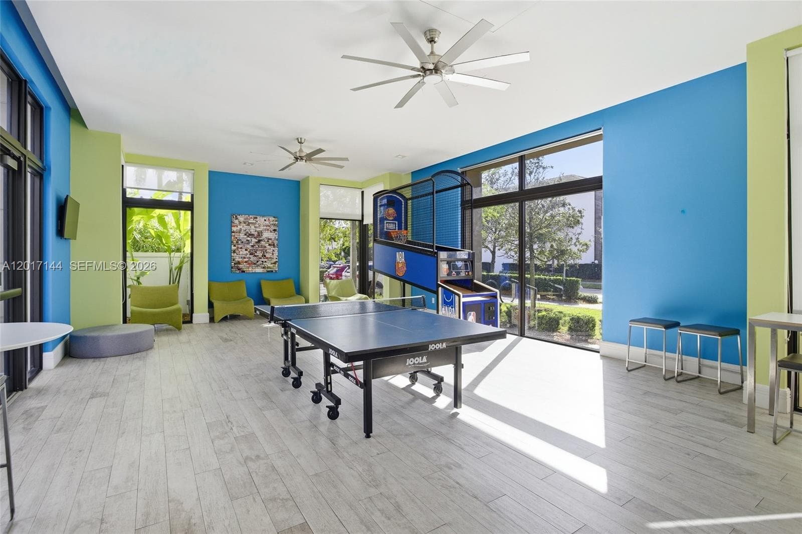 4426 83rd Pkwy, Doral FL 33166 — 44