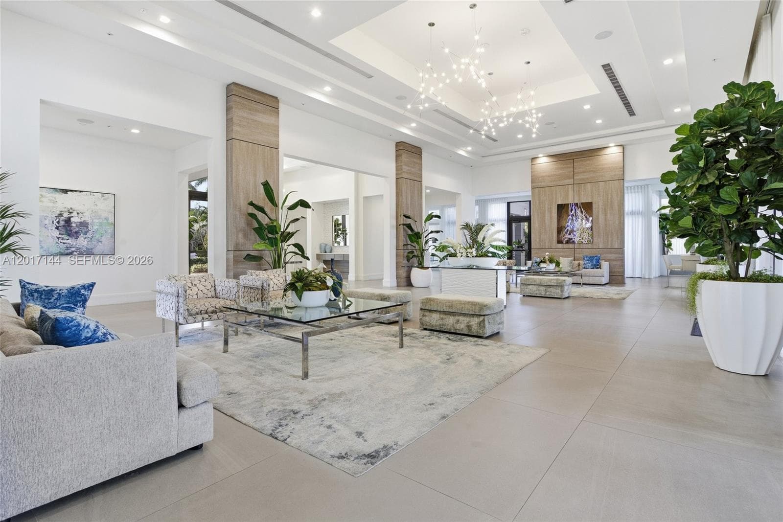 4426 83rd Pkwy, Doral FL 33166 — 35