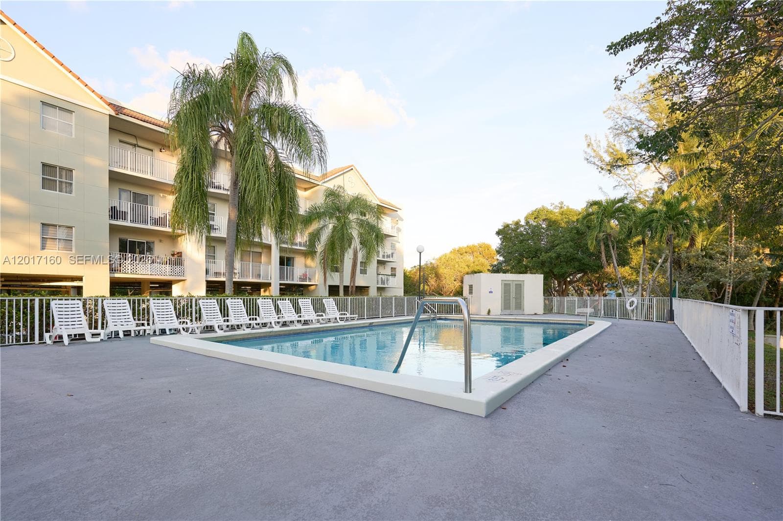 8240 SW 210th St # 207, Cutler Bay FL 33189 — 2