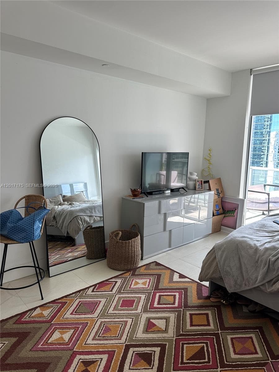 1300 Brickell Bay Dr # 2213, Miami FL 33131 — 2