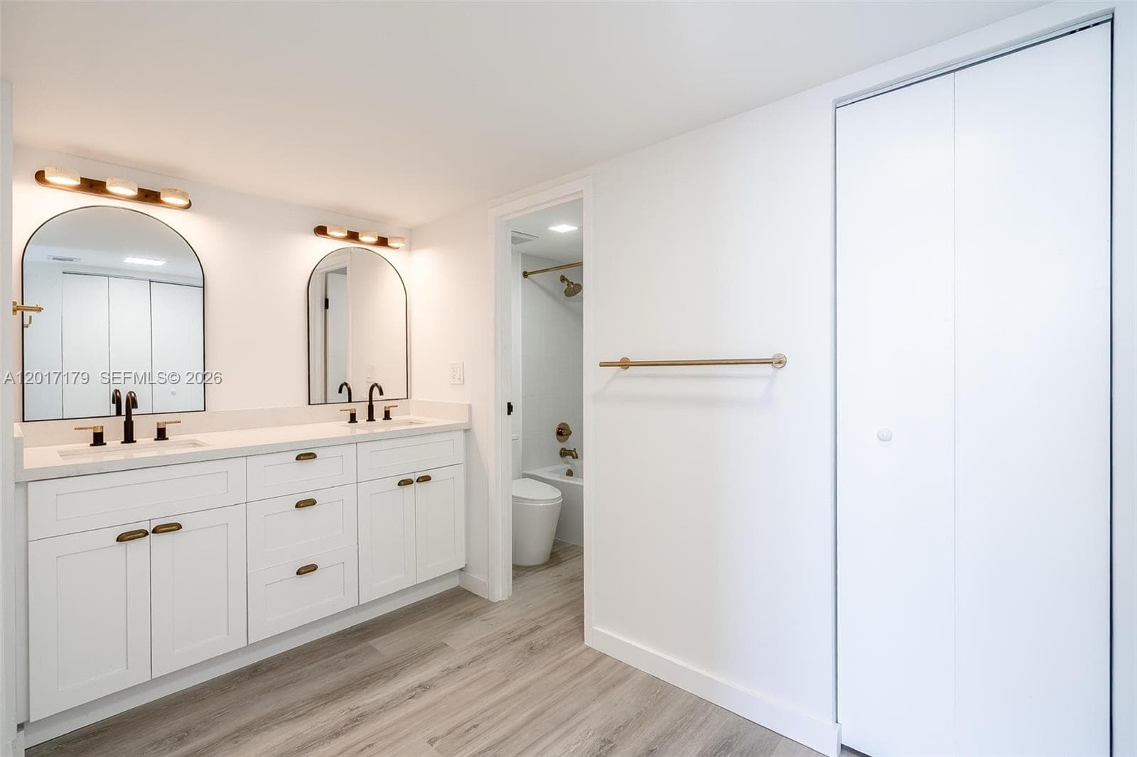 3675 N Country Club Dr # 1906, Aventura FL 33180 — 29