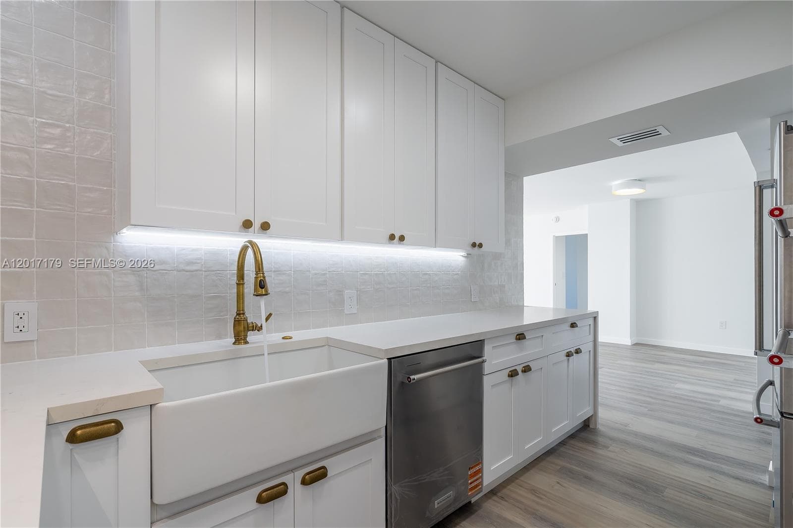 3675 N Country Club Dr # 1906, Aventura FL 33180 — 8