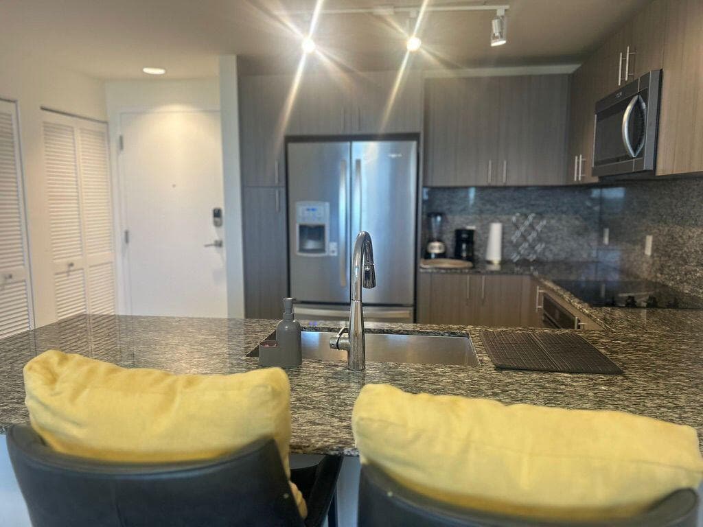 5350 NW 84th Avenue # 609, Doral FL 33166 — 7