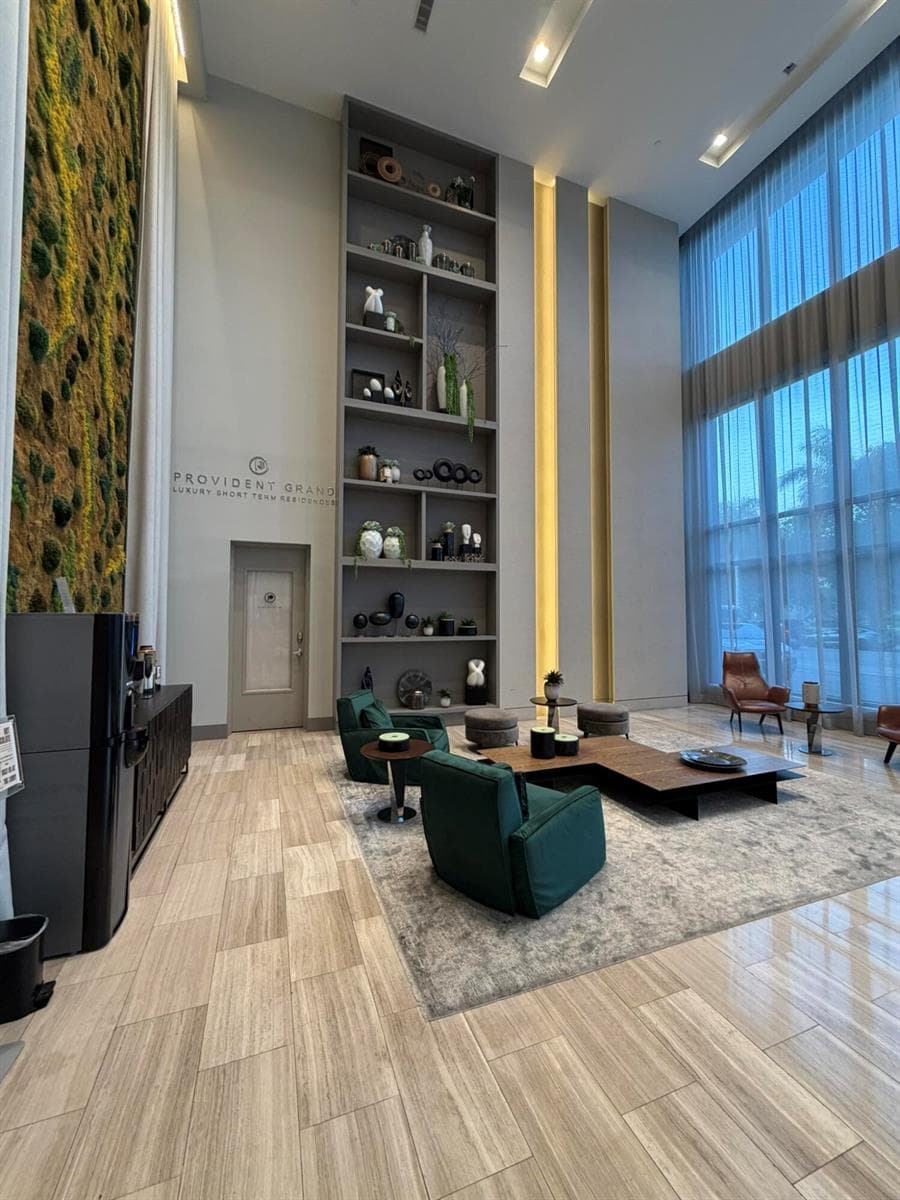 5350 NW 84th Avenue # 609, Doral FL 33166 — 97