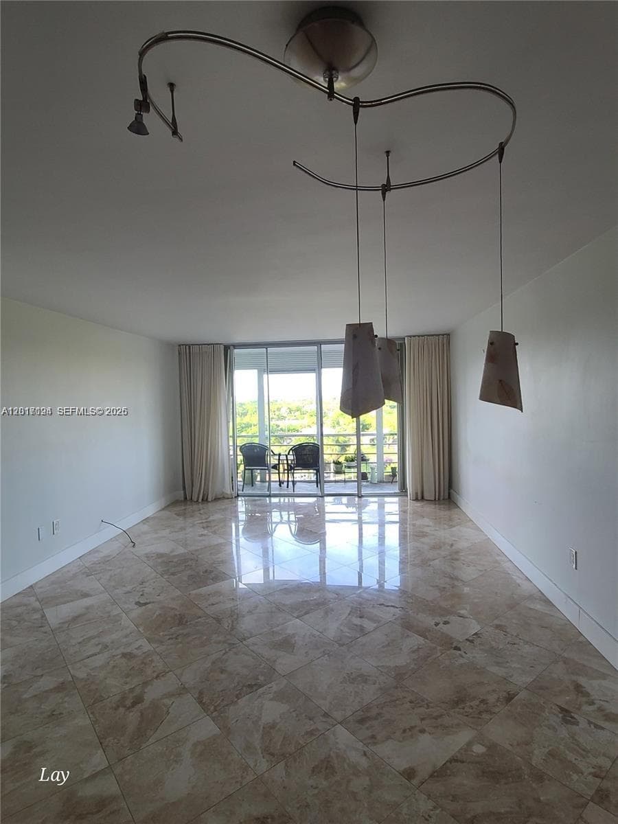 Andor Plaza Condo, North Miami Beach, FL — 2