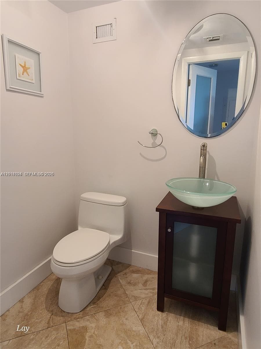 Andor Plaza Condo, North Miami Beach, FL — 7