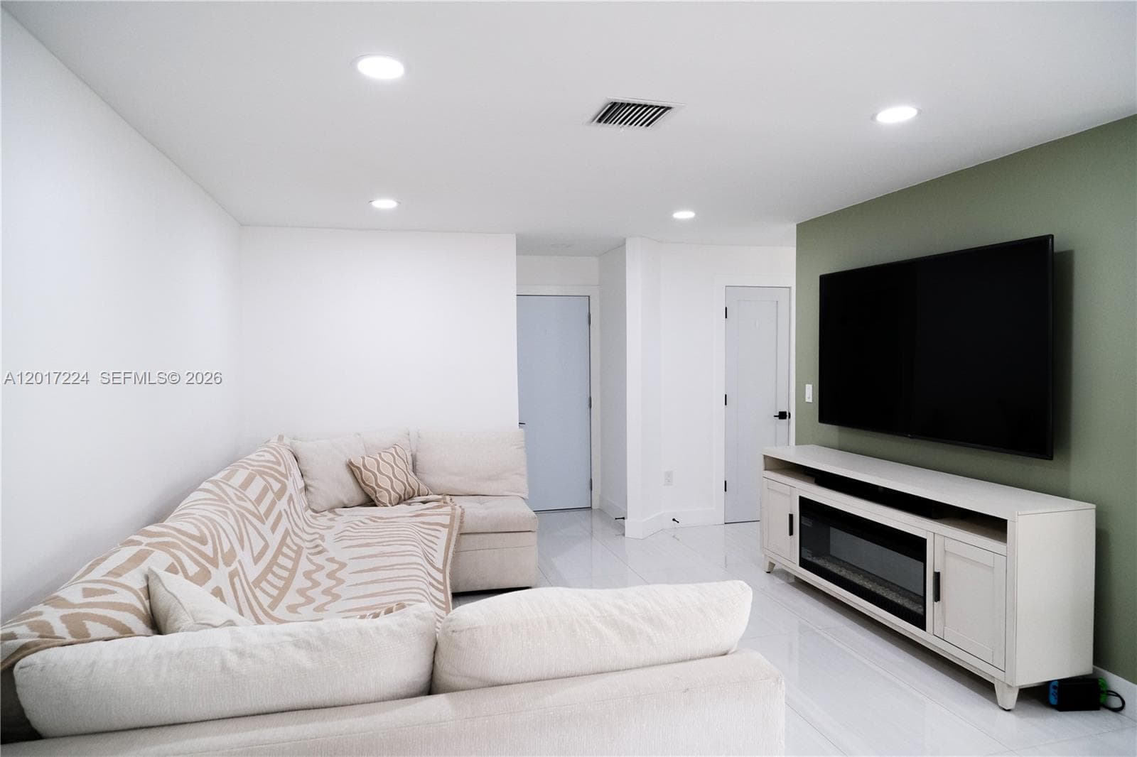 9586 SW 155th Ave, Miami FL 33196 — 10