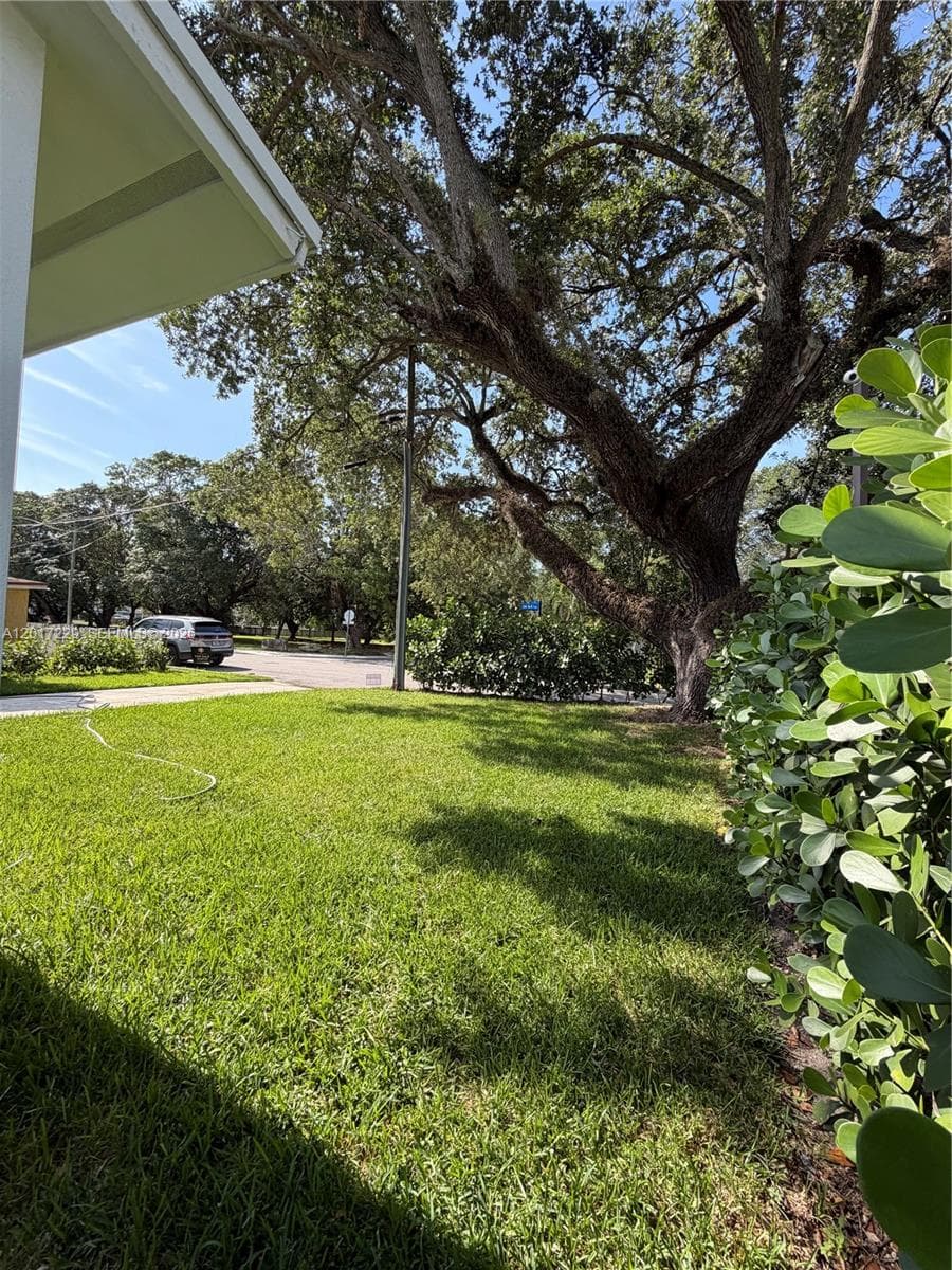 6091 SW 64th Ter # 0, South Miami FL 33143 — 7