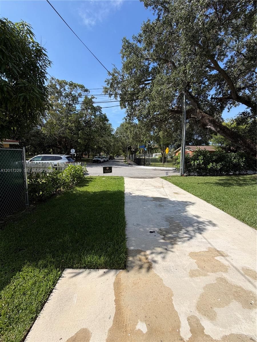 6091 SW 64th Ter # 0, South Miami FL 33143 — 4
