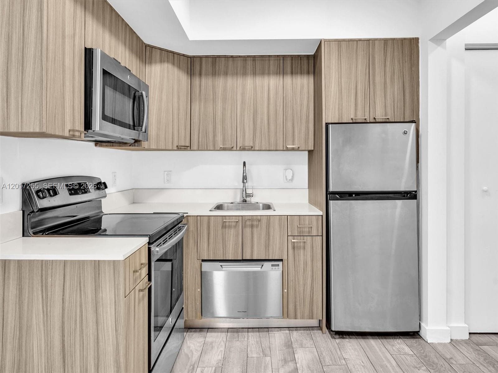 557 Michigan Ave # 114, Miami Beach FL 33139 — 7