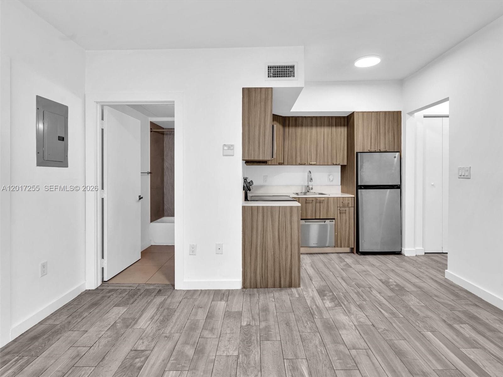 557 Michigan Ave # 114, Miami Beach FL 33139 — 4