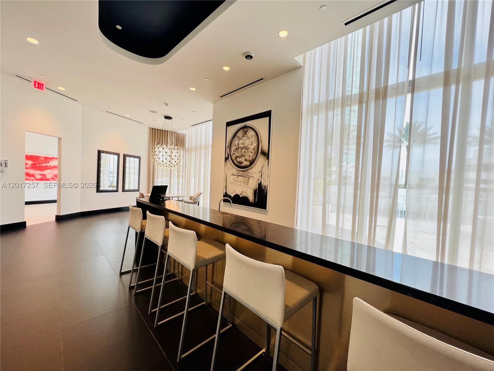 851 NE 1st Av # 2808, Miami FL 33132 — 27