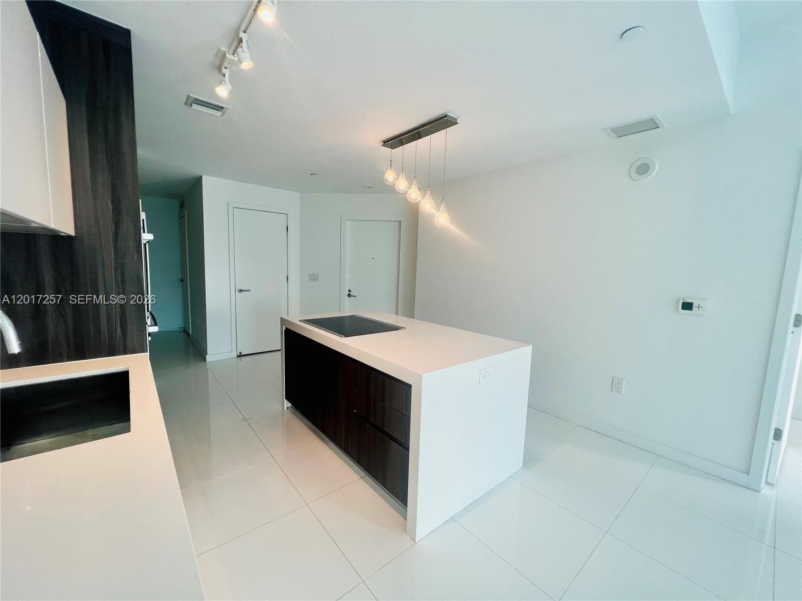 851 NE 1st Av # 2808, Miami FL 33132 — 3