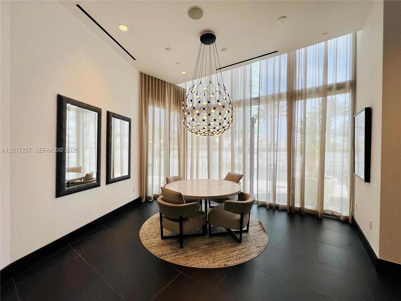 851 NE 1st Av # 2808, Miami FL 33132 — 28