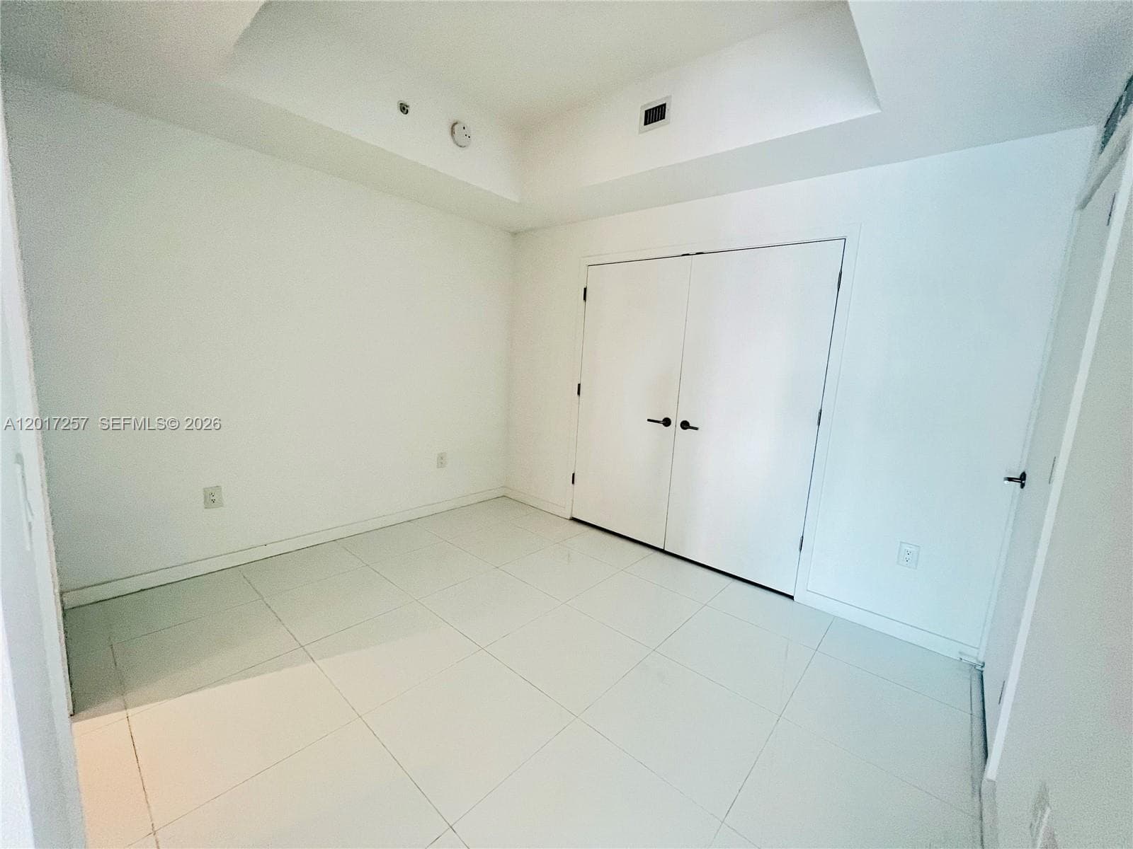851 NE 1st Av # 2808, Miami FL 33132 — 5