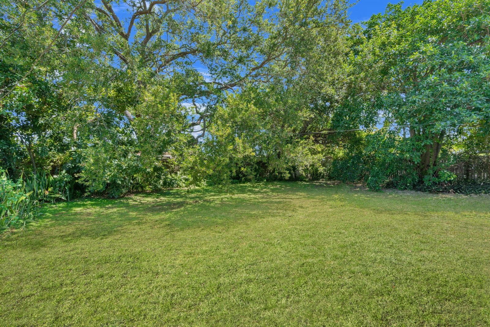 1261 NW 172nd Street, Miami Gardens FL 33169 — 14