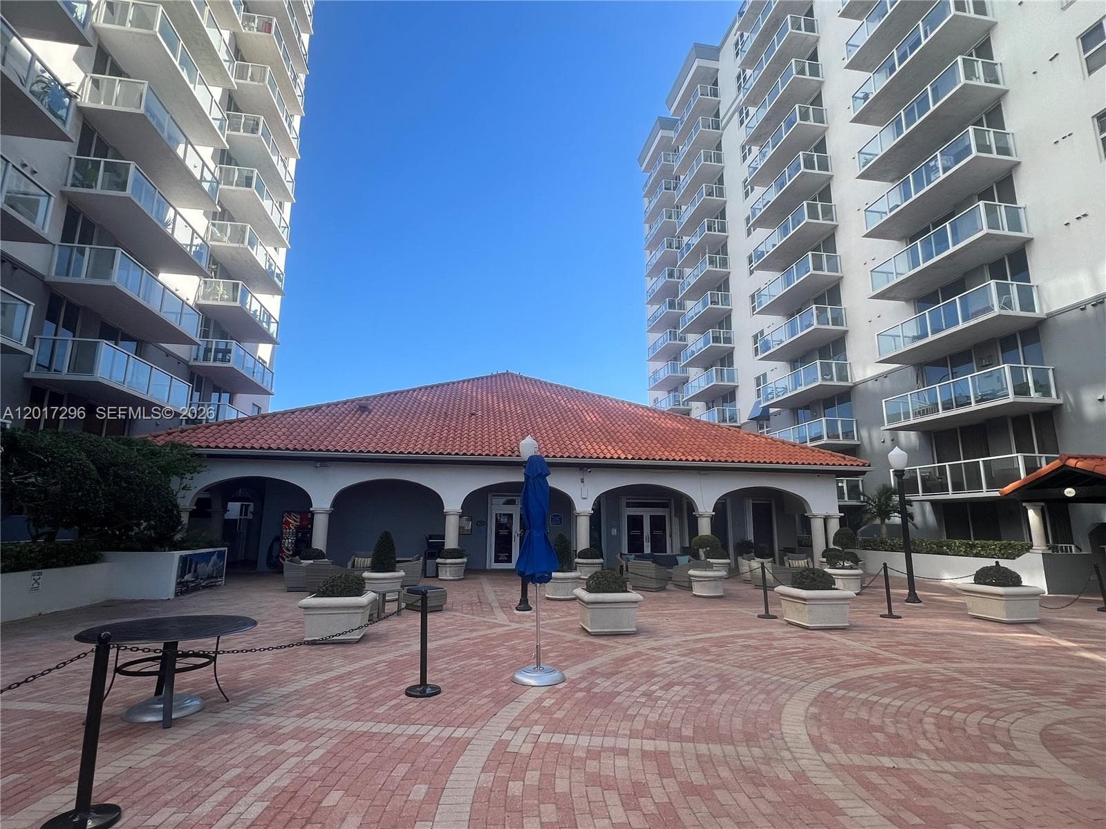 5091 NW 7th St # 706, Miami FL 33126 — 21