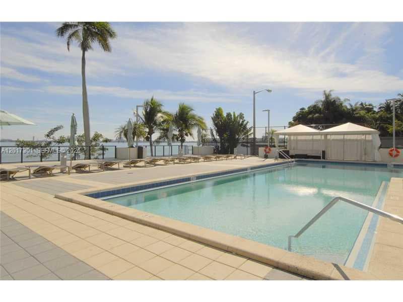 600 NE 36 ST # 1212, Miami FL 33137 — 23
