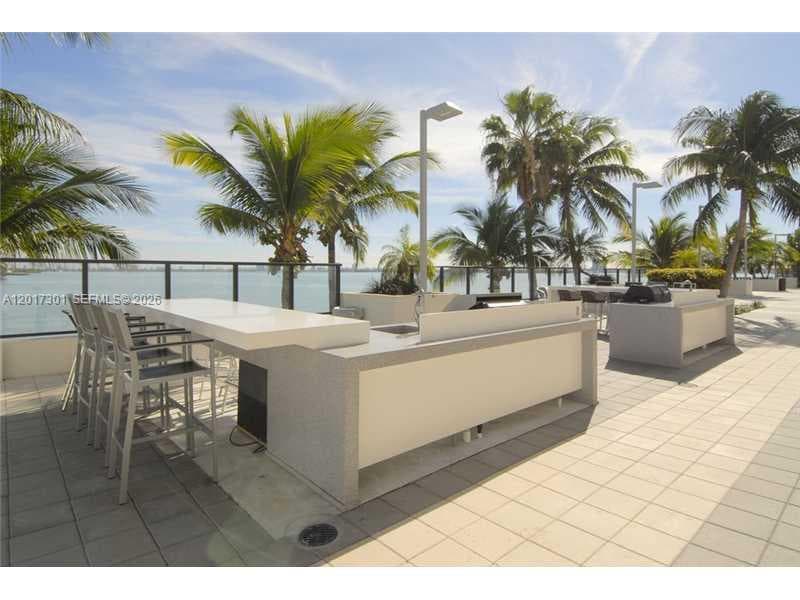 600 NE 36 ST # 1212, Miami FL 33137 — 19