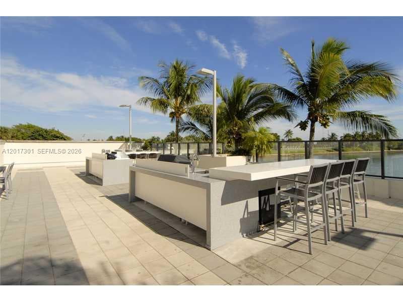 600 NE 36 ST # 1212, Miami FL 33137 — 25