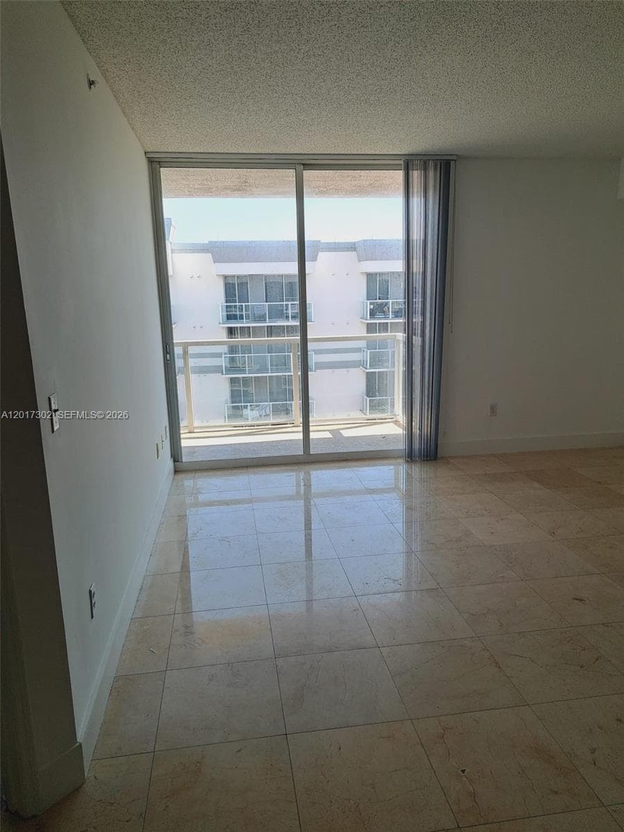 5085 NW 7th St, Miami FL 33126 — 6