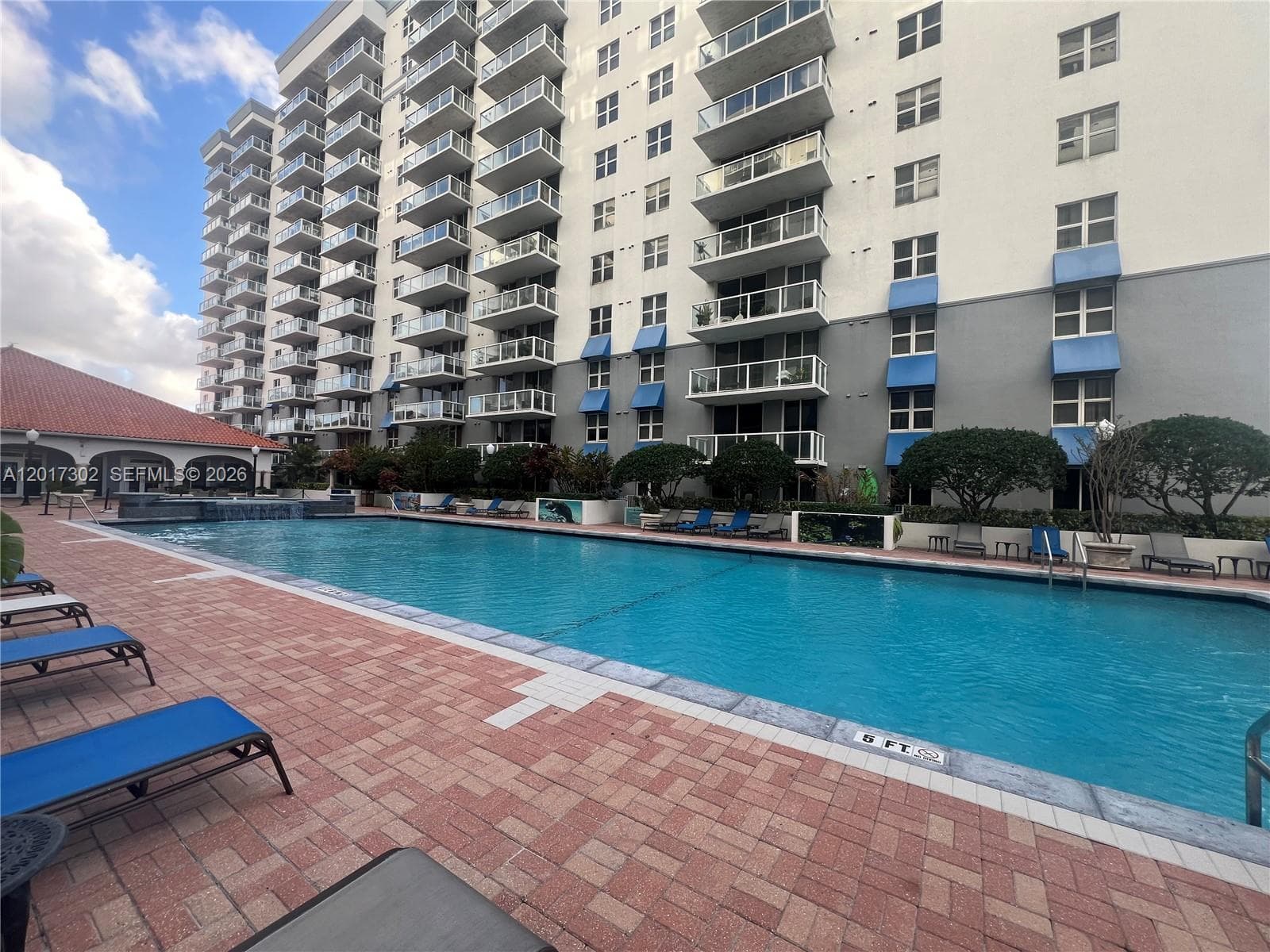 5085 NW 7th St, Miami FL 33126 — 24