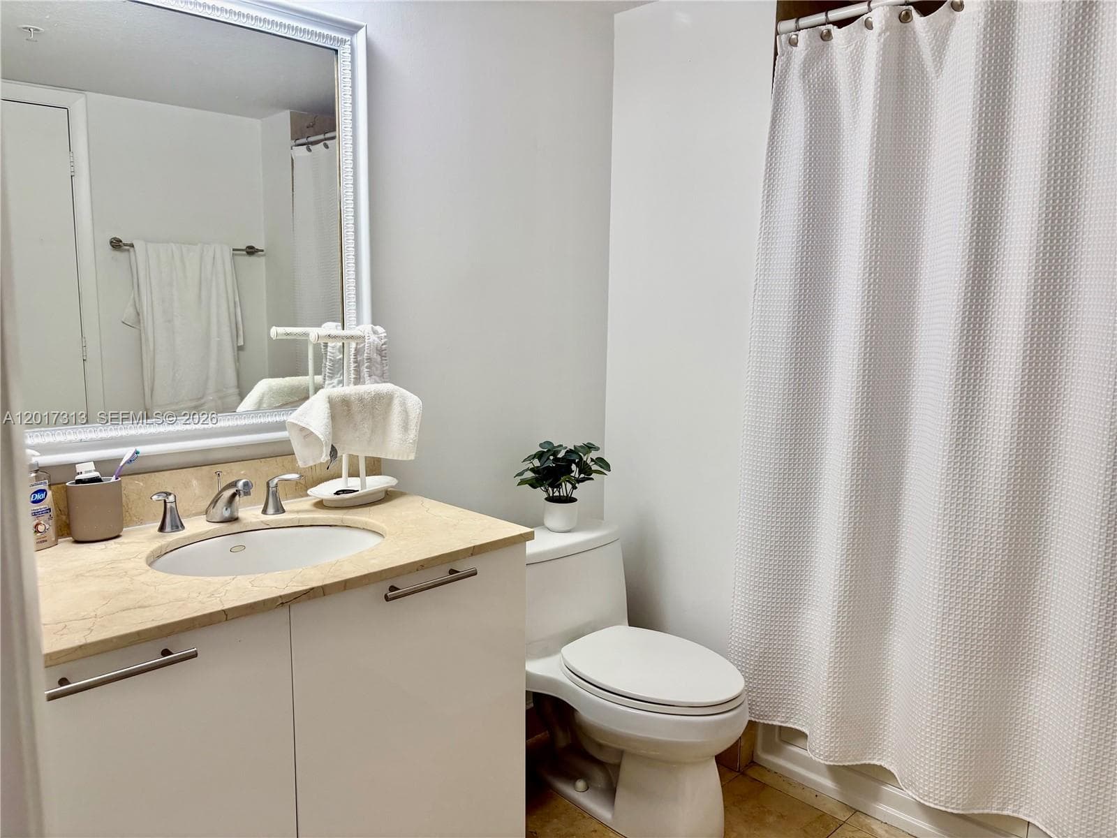 1800 N Bayshore Dr # 1704, Miami FL 33132 — 17