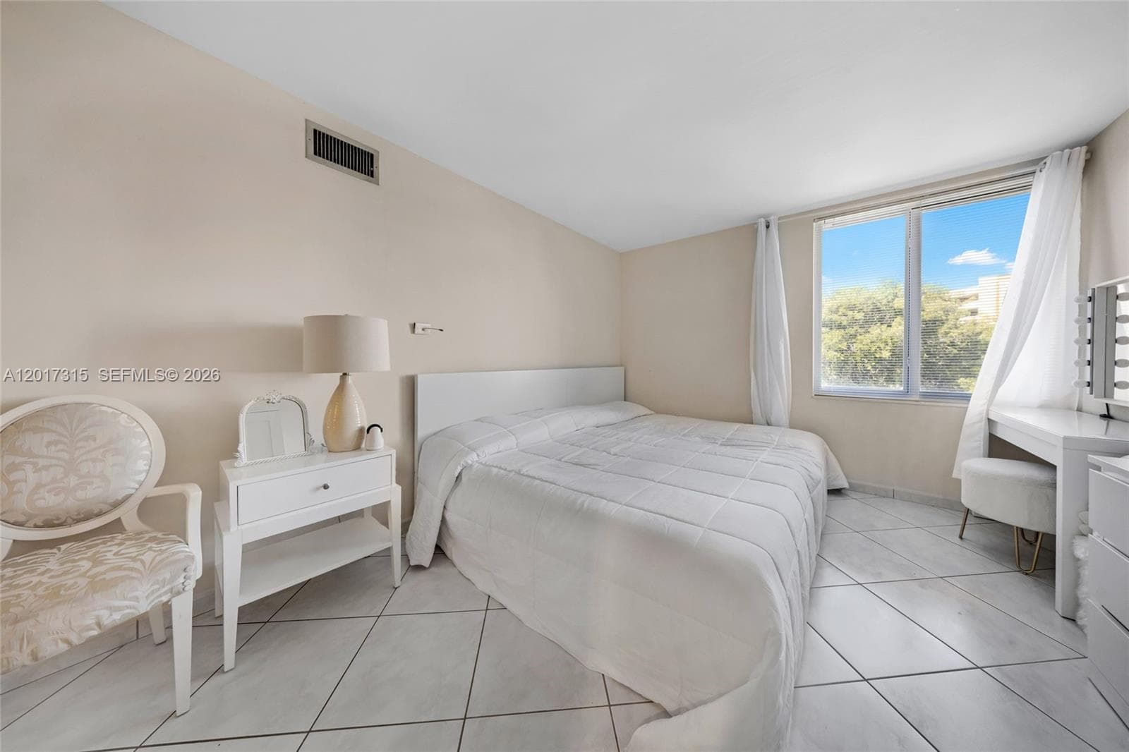 250 180th Dr # 352, Sunny Isles Beach FL 33160 — 13