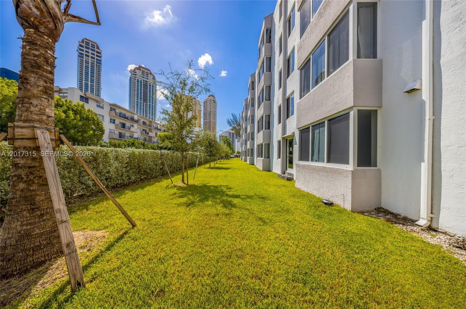 250 180th Dr # 352, Sunny Isles Beach FL 33160 — 22
