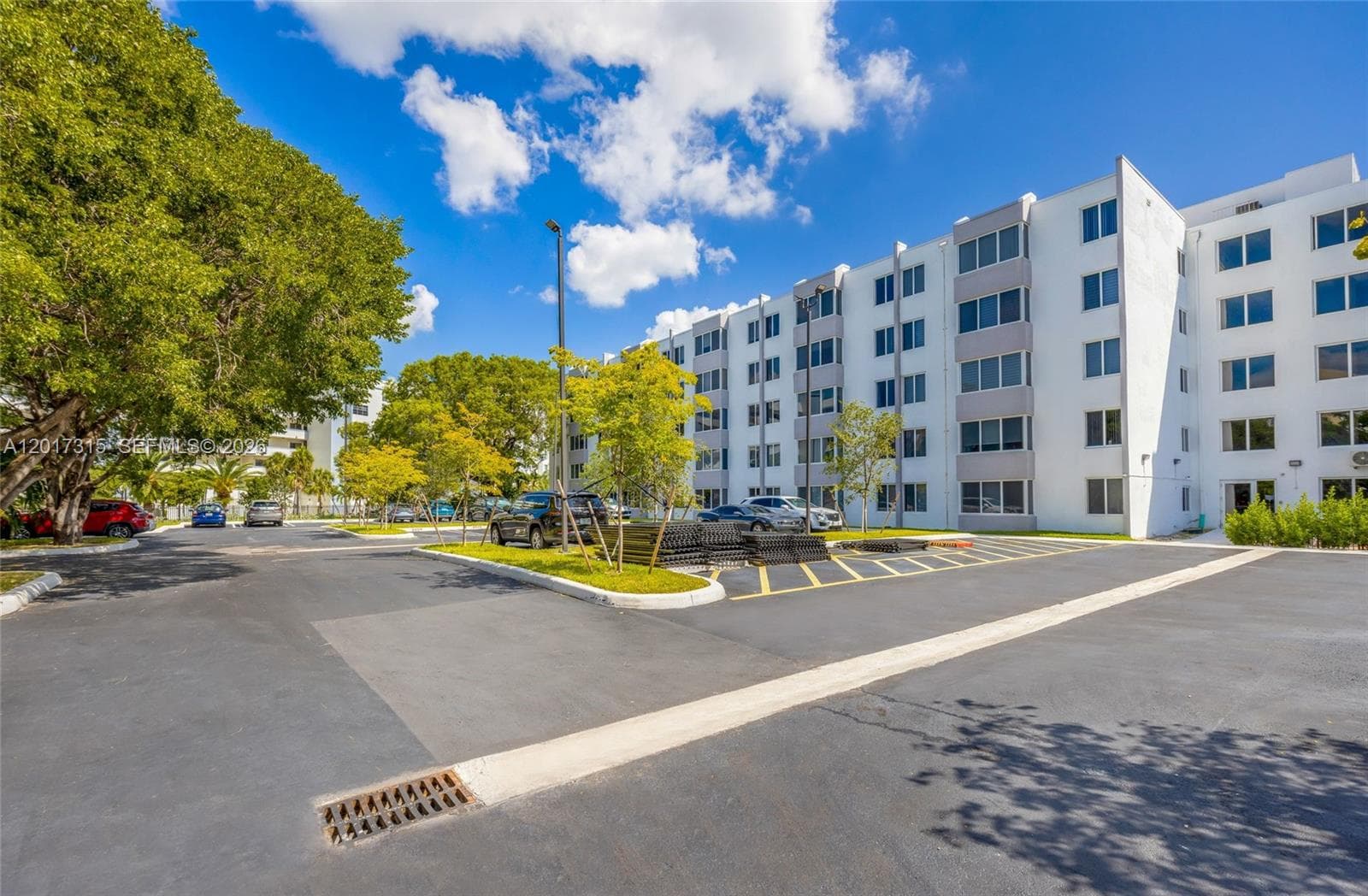 250 180th Dr # 352, Sunny Isles Beach FL 33160 — 20