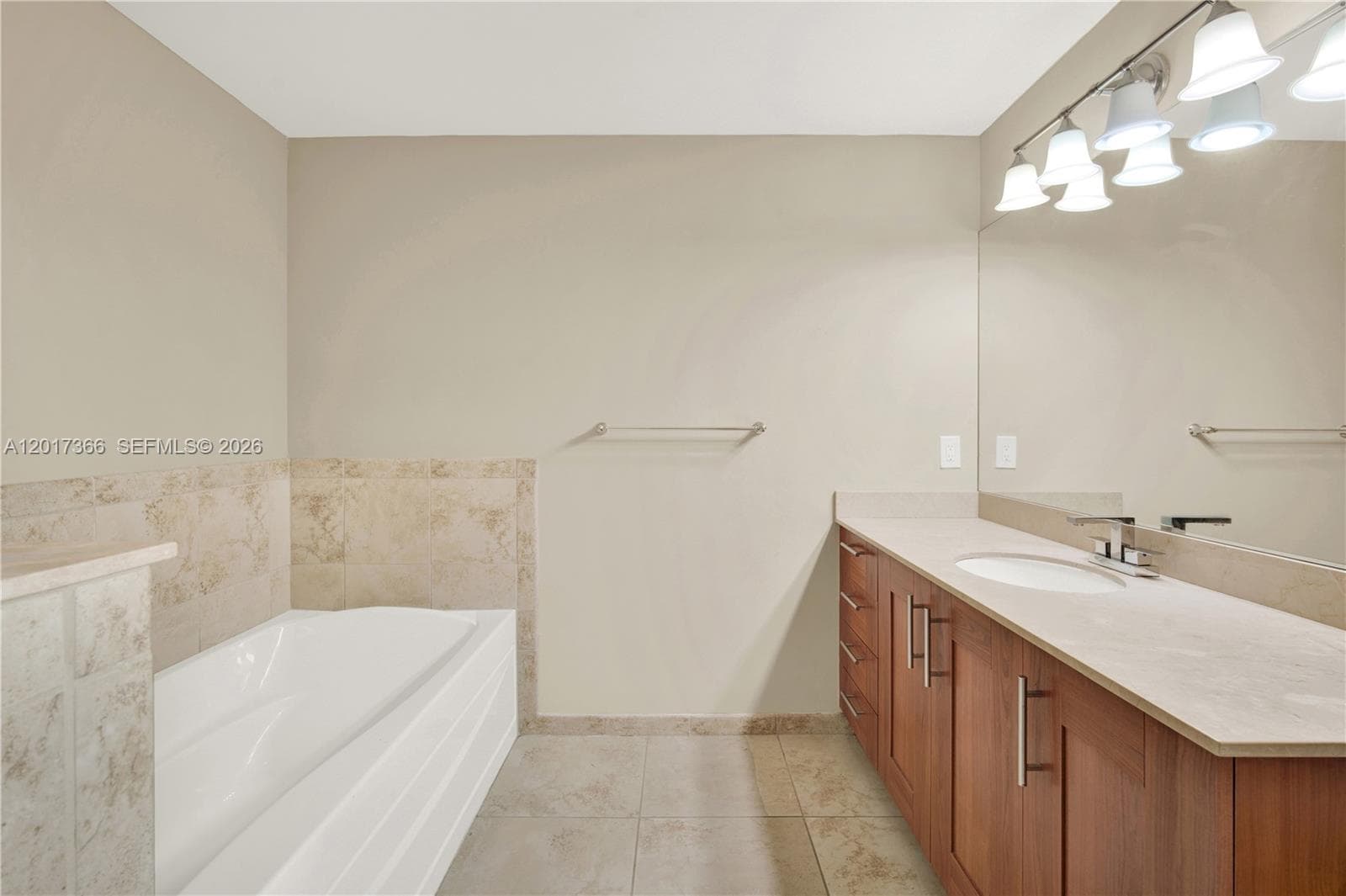 1300 Ponce De Leon Blvd # 703, Coral Gables FL 33134 — 41