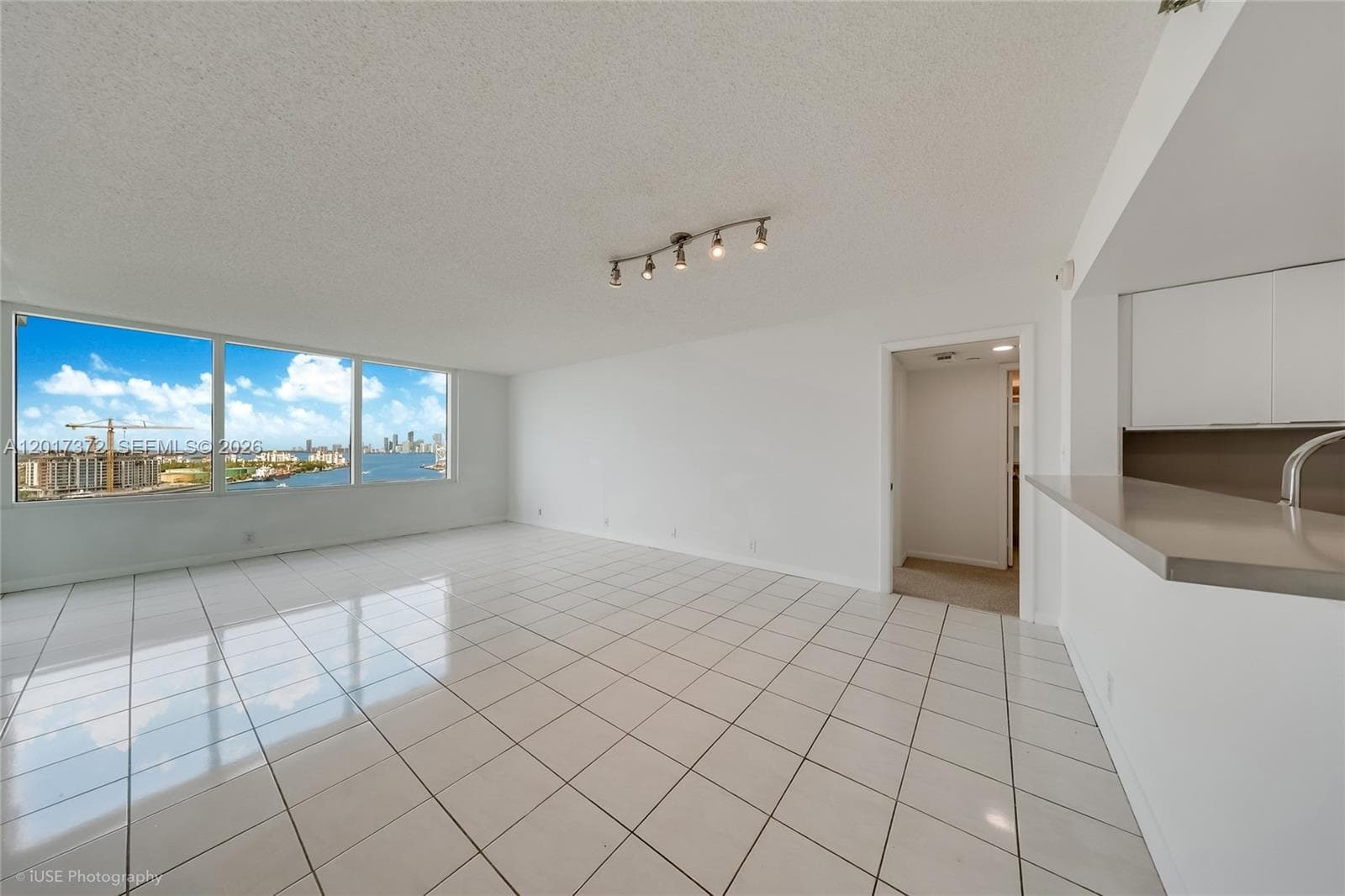 400 S Pointe Dr # 1801, Miami Beach FL 33139 — 3