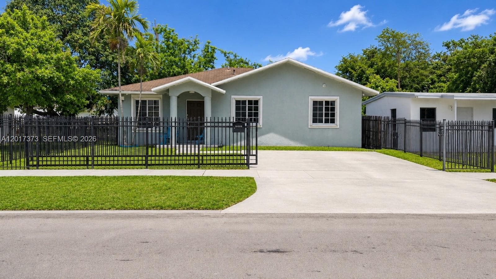 16009 NW 27th Ave, Miami Gardens FL 33054 — 1
