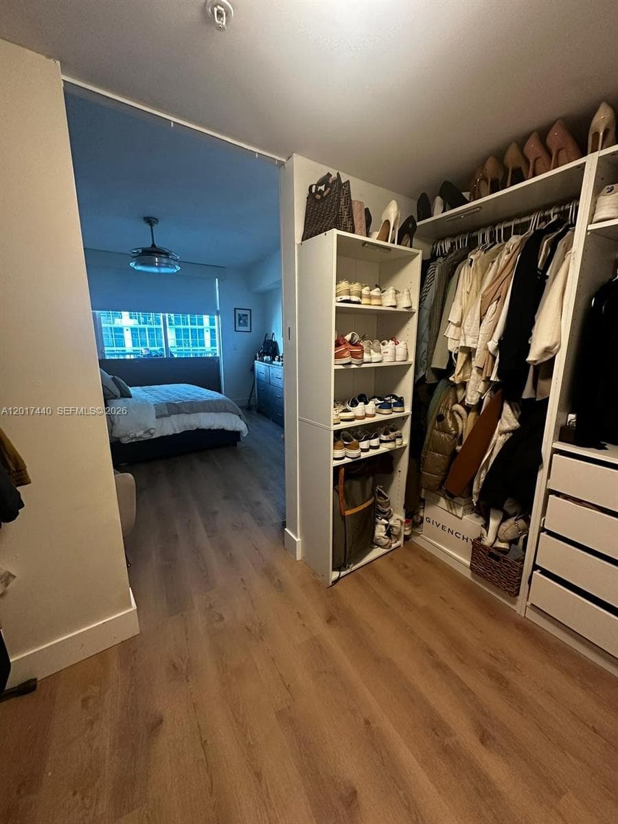 1750 N Bayshore Dr # 1609, Miami FL 33132 — 16