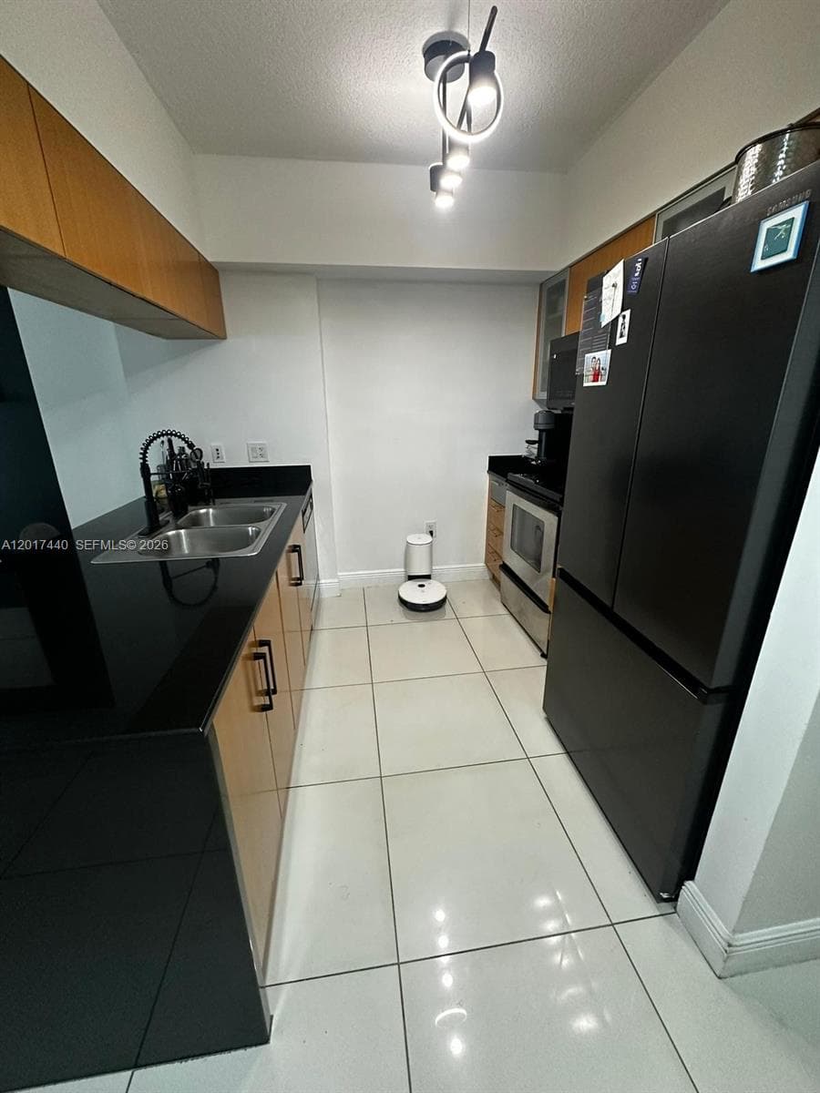 1750 N Bayshore Dr # 1609, Miami FL 33132 — 12