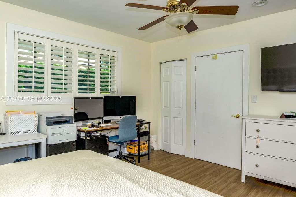 15761 Turnberry Dr, Miami Lakes FL 33014 — 29
